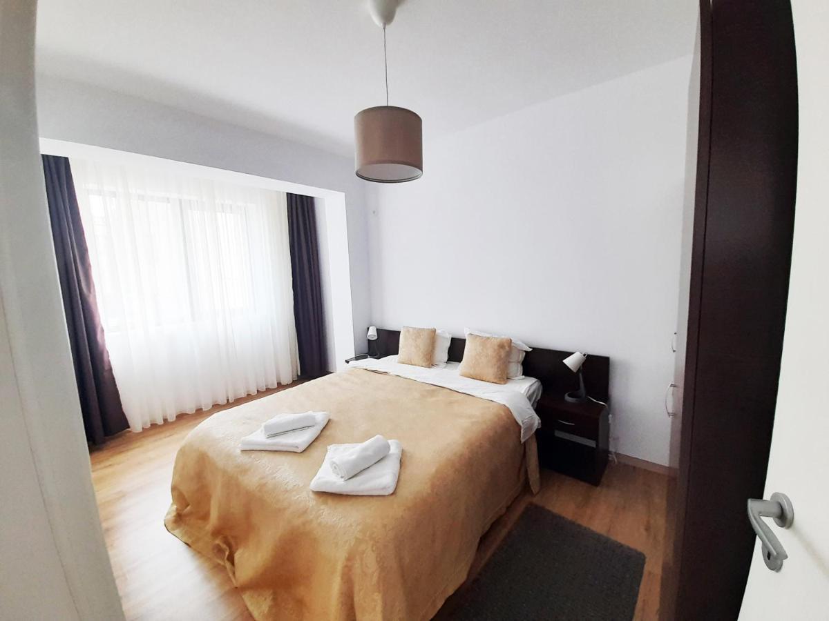 White Flat Apartment Bukares Bagian luar foto